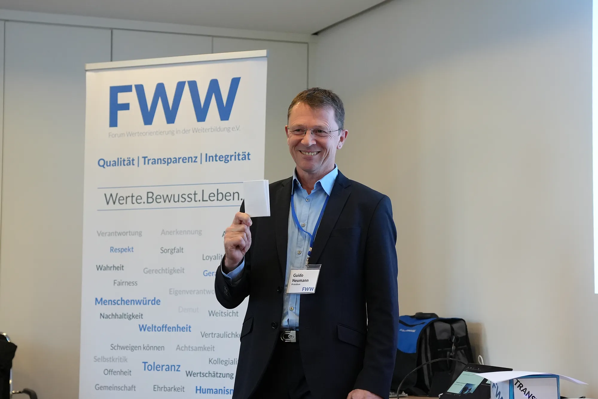 Guido Neumann bei einer Weiterbildung von dem Forum Werteorientierung